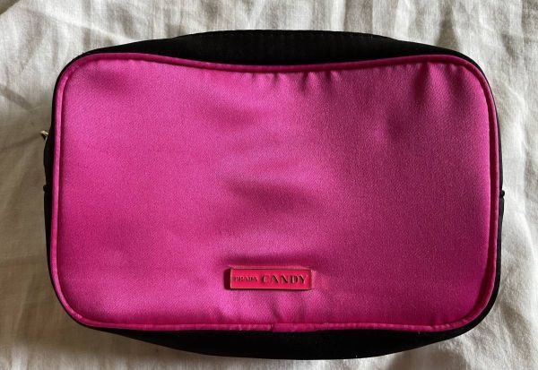お得，人気SALE プラダ PRADA CANDY ノベルティ ピンク ポーチ(その他)｜売買されたオークション情報、yahooの商品情報をアーカイブ公開 - オークファン かばん、バッグ