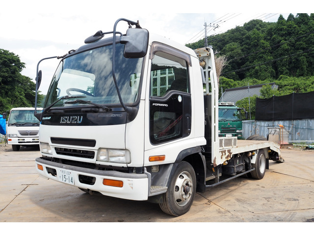 重機回送車の値段と価格推移は 40件の売買情報を集計した重機回送車の価格や価値の推移データを公開