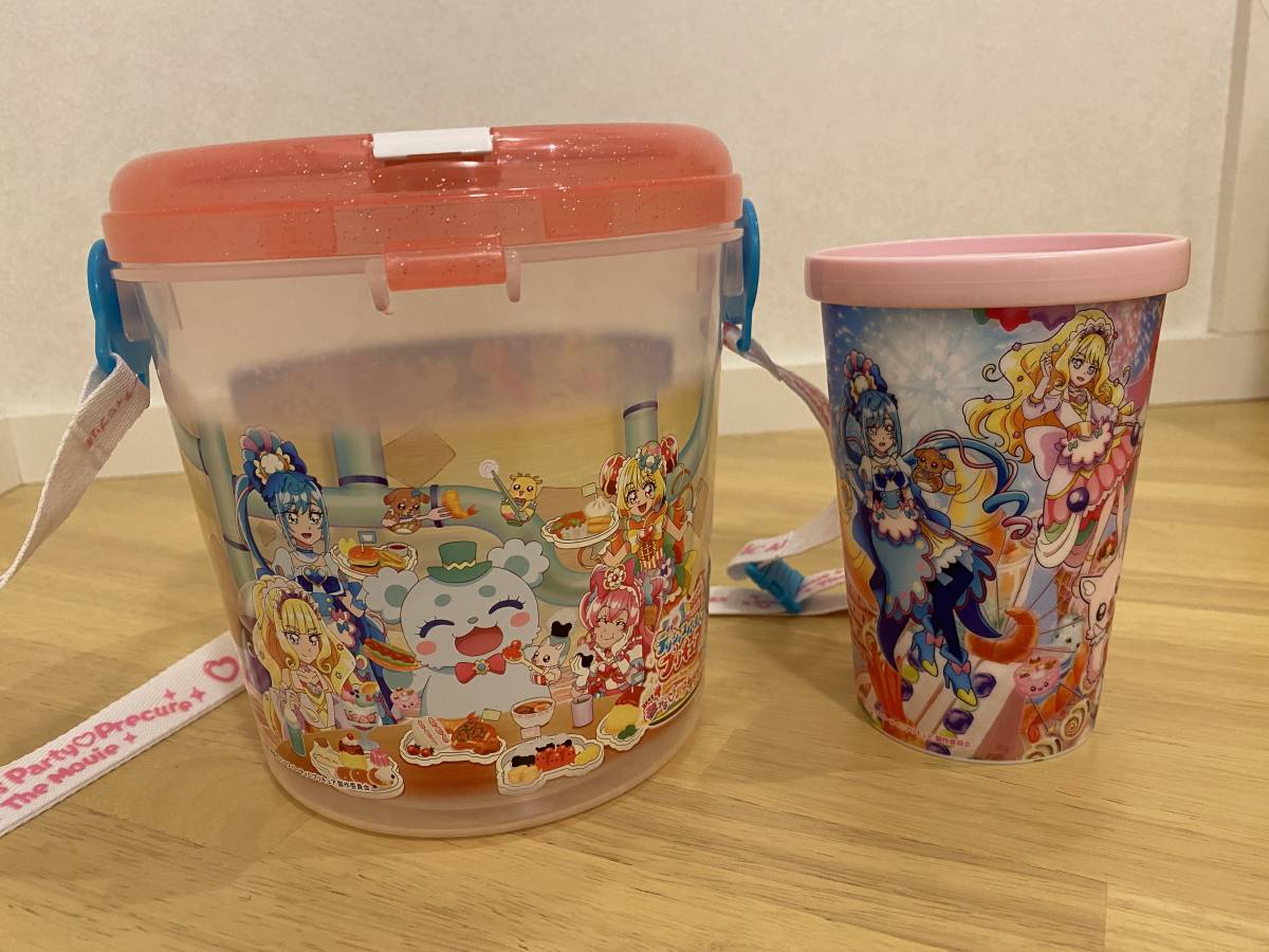 イオンシネマ限定　プリキュア　ポップコーンバケット　ドリンクホルダー