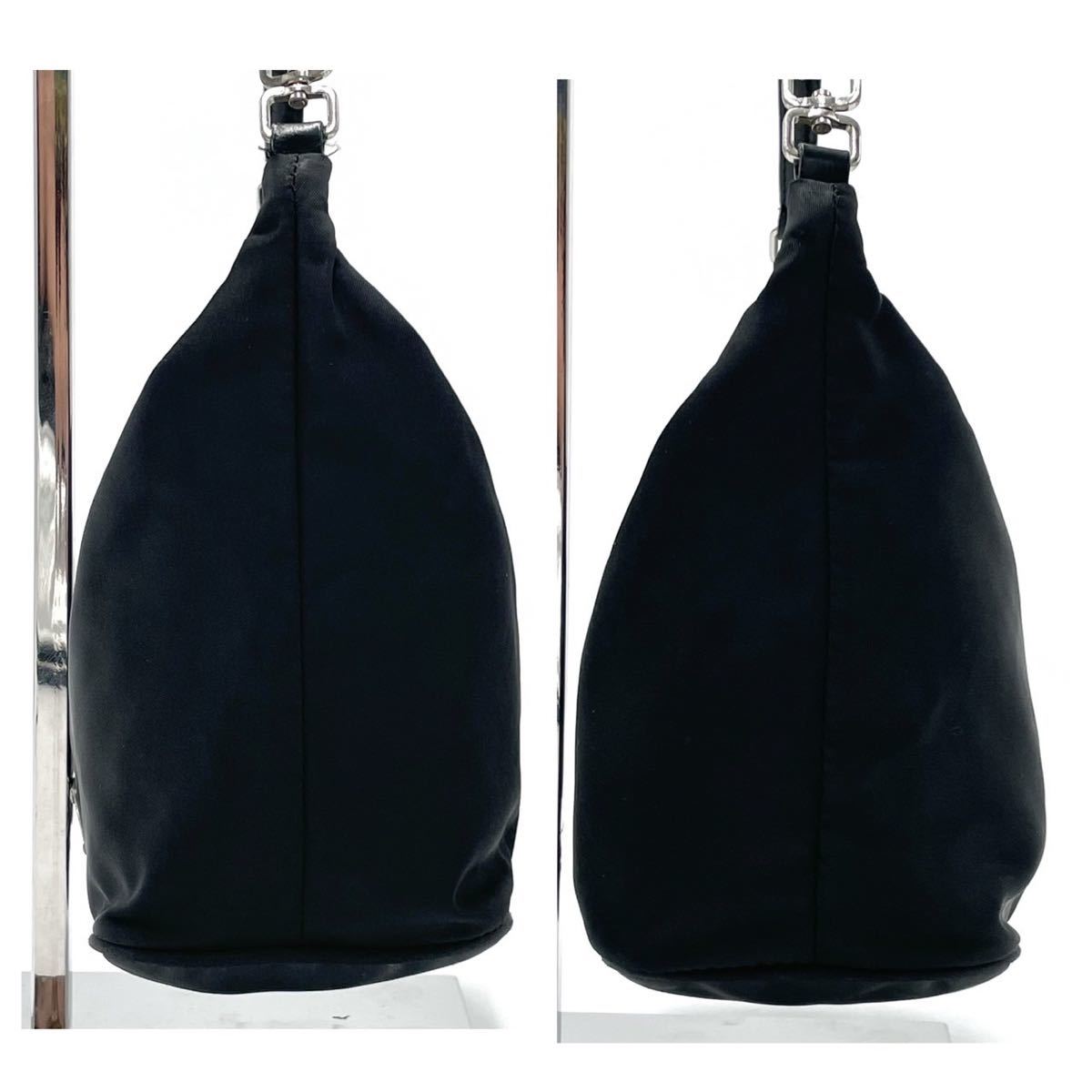PRADA プラダ アクセサリーポーチ レディース 三角プレート 巾着 コインケース ポーチ ブラック QHH 1NR023 ナイロン GP金具 黒 プラダポーチ 小銭入れ