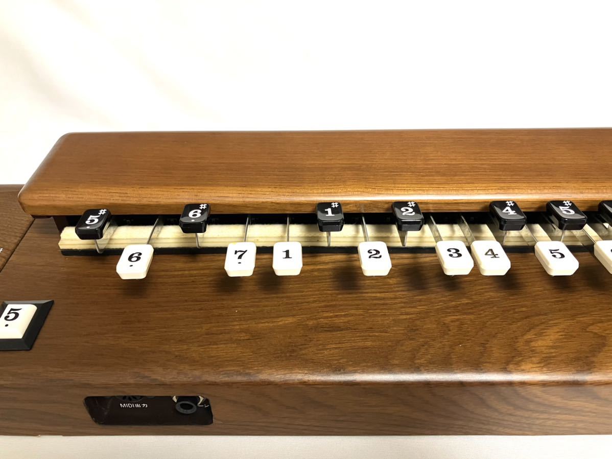 SUZUKI　和楽　TES-100　大型　電子大正琴　スズキ 琴シンセ 送料無料 良品 SUZUKI「和楽/TES-100」電子大正琴