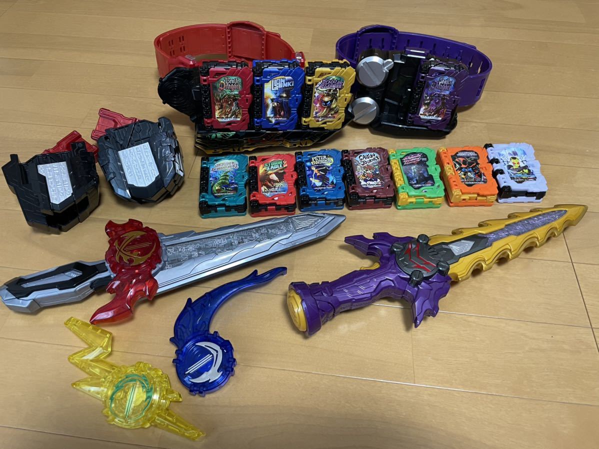 DX聖剣ソードライバー | 仮面ライダーセイバー ハイスペックベルト帯＆ソードライバー必冊 DXソードライバー必冊ホルダー＆ジャッ君と土豆の木ワンダーライド [BANDAI] レビューDXソードライバー必冊ホルダー＆ジャッ君と土豆の木ワンダー DXソードライバー必冊 DX聖剣ソードライバー」用の 仮面ライダーセイバー』より「変身ベルト 仮面ライダーセイバー「DX聖剣ソードライバー ハイスペックベルト帯 : 「DX聖剣ソードライバー ハイスペックベルト帯＆ソー 「仮面ライダーセイバー」初回特典