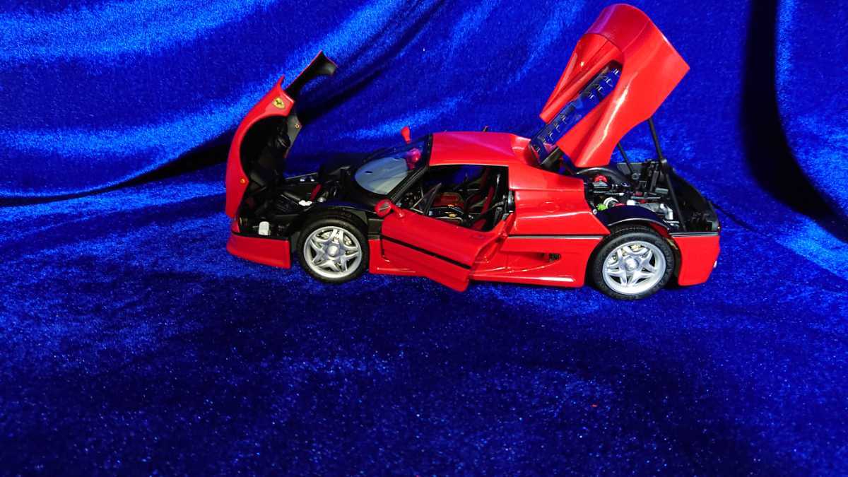 Hot Wheels Elite 1:18 Mattel and Future Back 1⁄18 Scale the by to