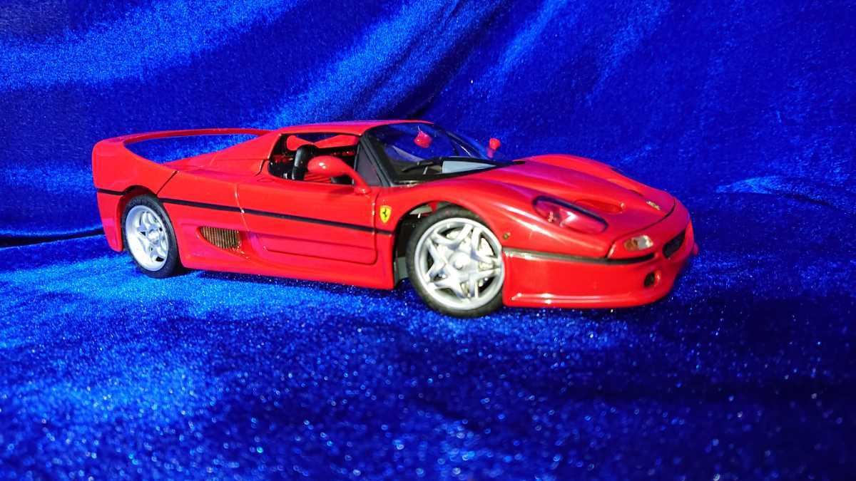 Hot Wheels Elite 1:18 Mattel and Future Back 1⁄18 Scale the by to