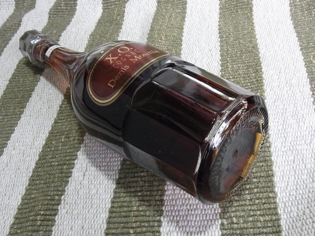 DENIS-MOUNIE ドゥニ ムニエ エクストラ 700ml 40% 箱付き DENIS-MOUNIE ドゥニ ムニエ エクストラ 700ml 40% 箱付き Denis