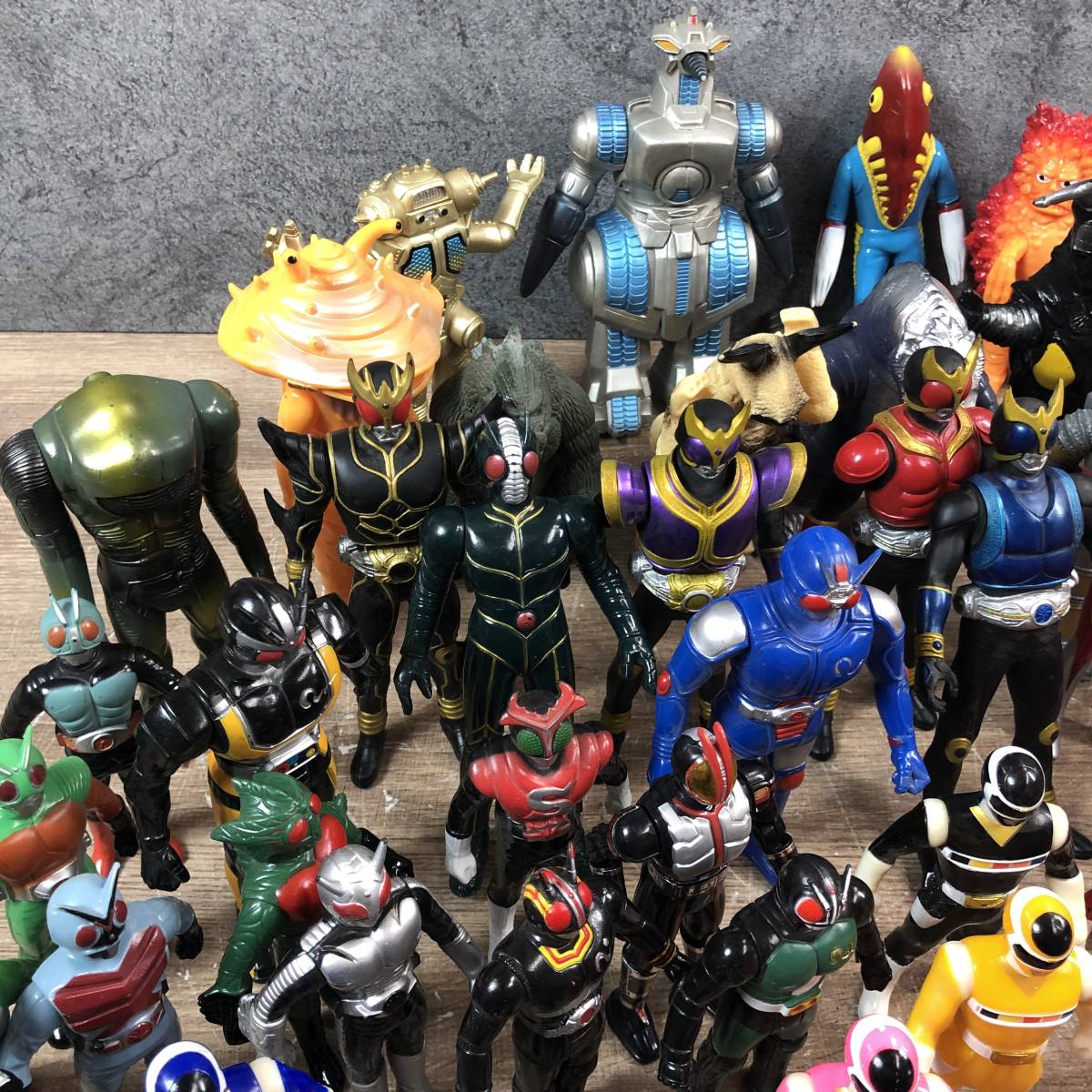 1円スタート ウルトラマン ウルトラ怪獣 戦隊ヒーロー 仮面ライダー