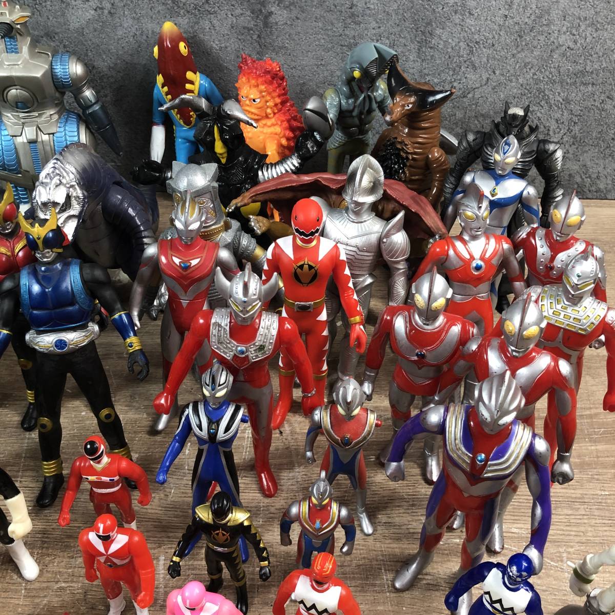 1円スタート ウルトラマン ウルトラ怪獣 戦隊ヒーロー 仮面ライダー
