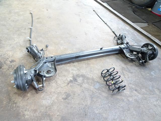 ワゴンＲ 5AA-MH95S R リア リヤ アクスル ビーム ZSF 46500-74P00 ハイブリッドFX 2952km 1kurudepa22-09-19