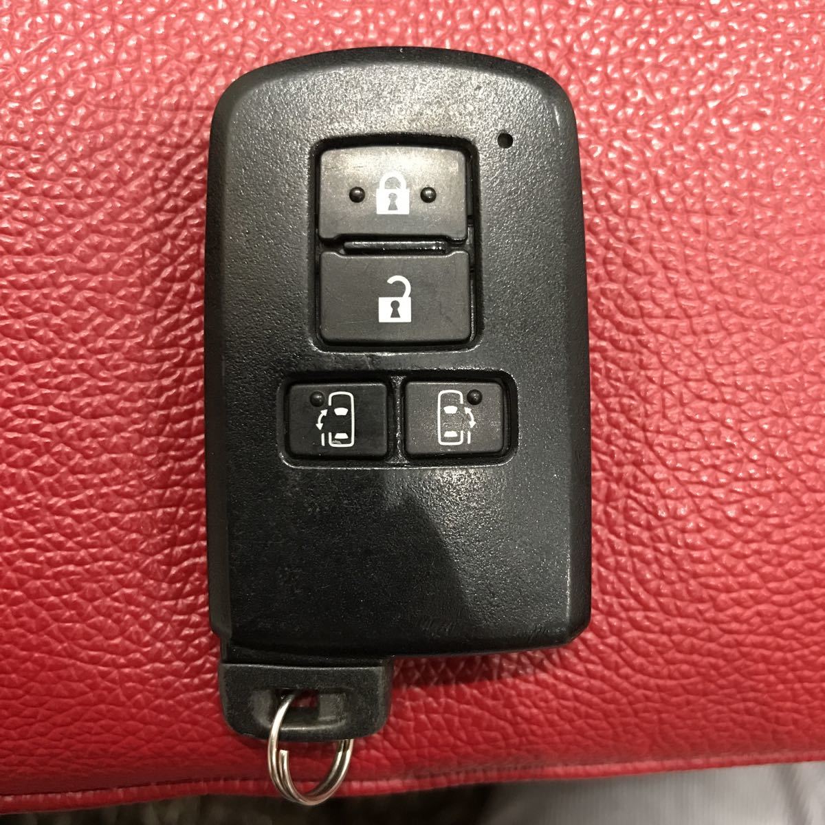トヨタ純正 ノア ZRR80 スマートキー 両側スライドドア用　中古品！⑧