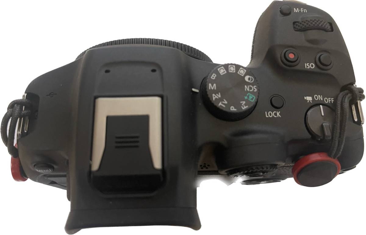 新品同様ショット数少ない Canon EOS R7 ボディ キヤノンミラーレス 