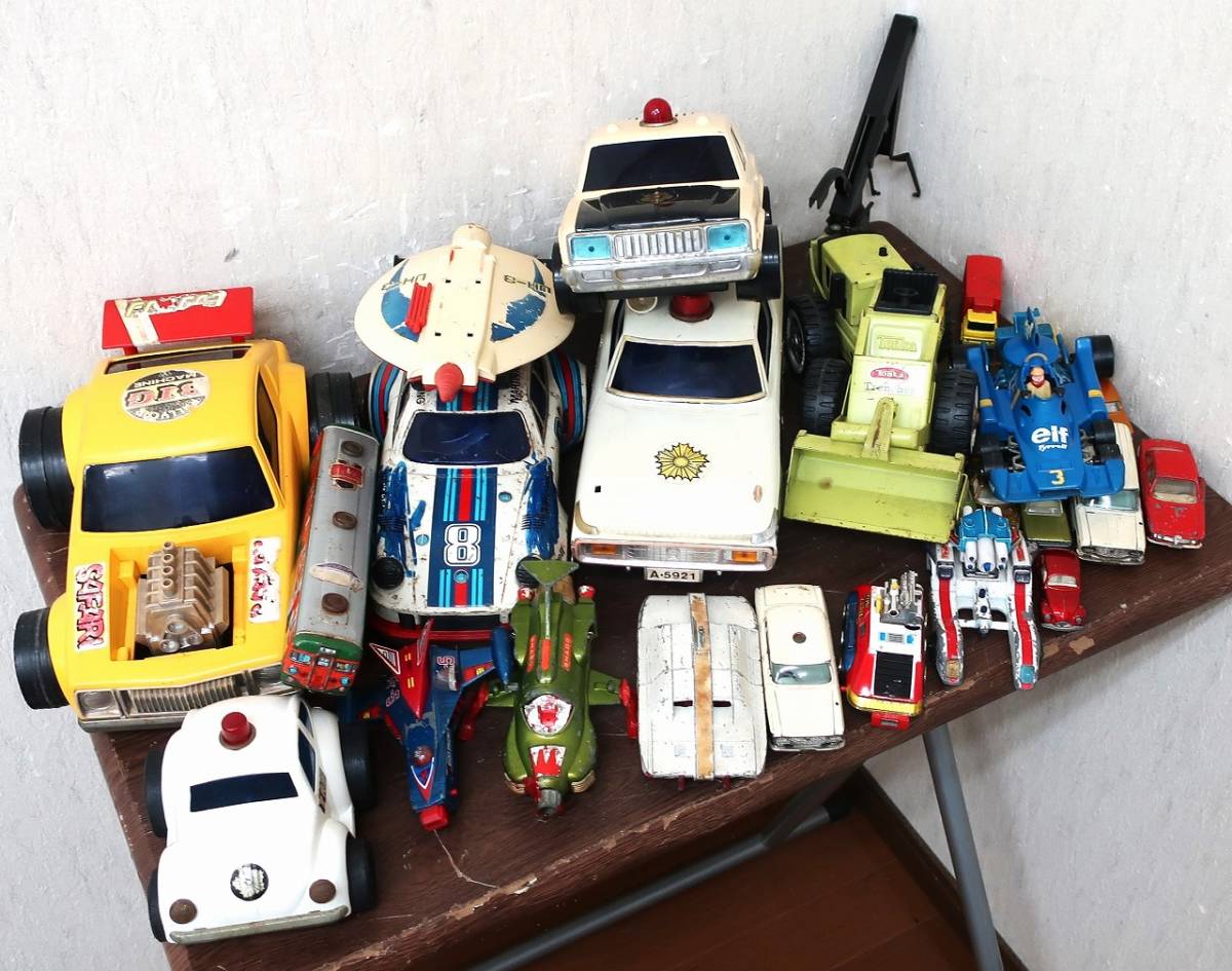 定番人気，セール レトロ玩具 パトカー スーパーカー ブリキ製等(自動車)｜売買されたオークション情報、yahooの商品情報をアーカイブ公開 - オークファン 自動車