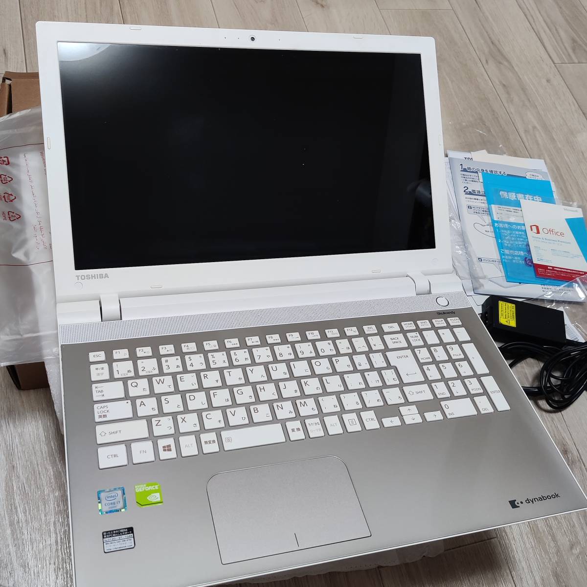 東芝 Corei7 dynabook DYNABOOK AZ65⁄TGSD 16GB 256GB ハードウェア 