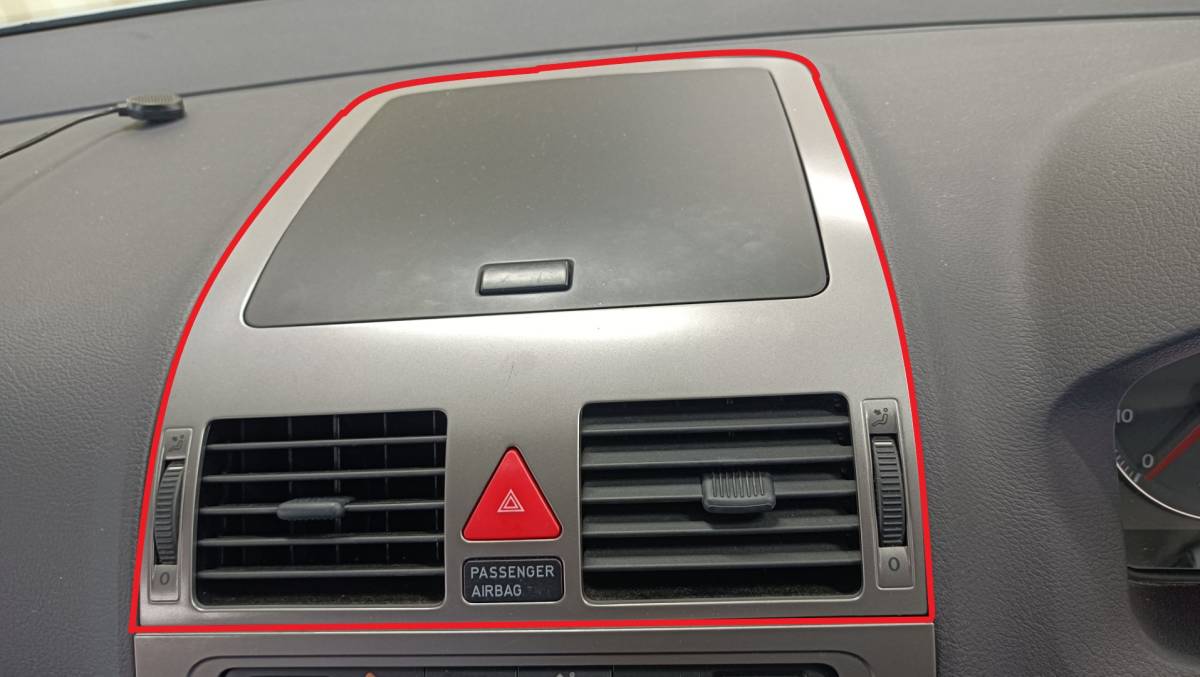 VW フォルクスワーゲン　エアコン 吹き出し口　トゥーラン　ABA-1TBLG　走行距離 139042km　2008　1T2819728D 　中古 C206-037