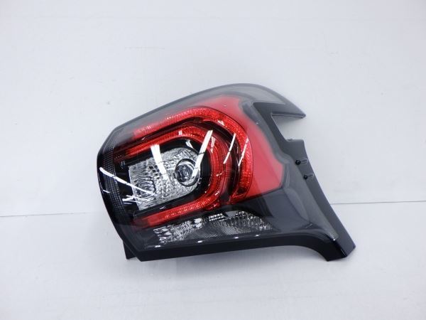 T43661△ シエンタ 170系 後期 右テールランプ KOITO 52-319 NHP170G