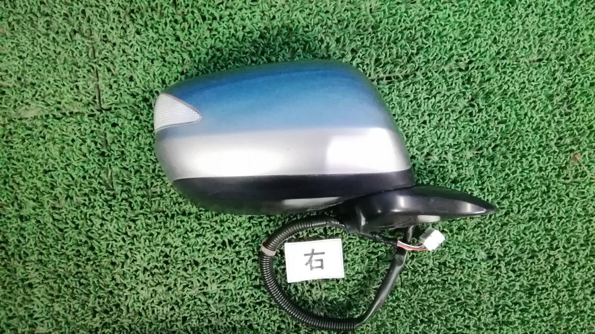 601-M1014d★ ホンダ フィット DBA- GE8 右 ドアミラー NH642M シルバー系 X H22年 9ピン GE6 GE7 GE9
