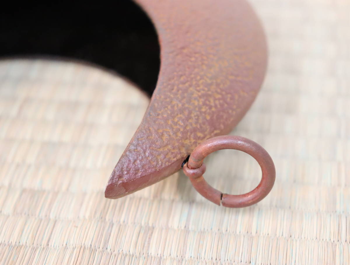 南部鉄器 猿手付 三日月型 吊り下げ花器/花入れ/花生 松竹梅/ススキ