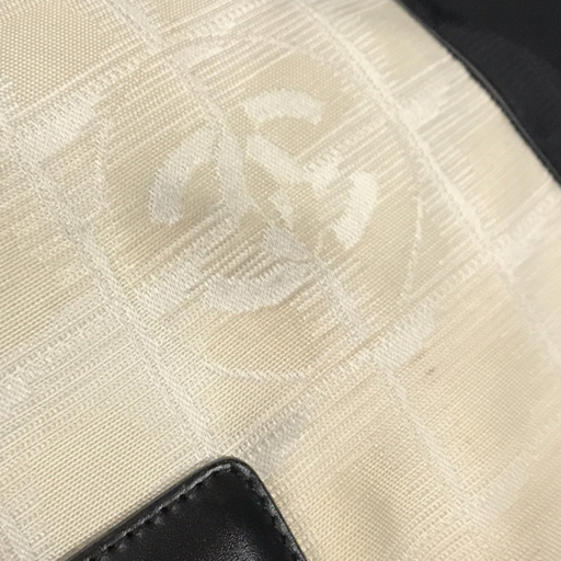 シャネル ニュートラベル トートPM ハンドバッグ シルバー金具 レディース バイカラー 黒×アイボリー系 CHANEL CHANEL シャネル ニュートラベルライン 買える どこで 8番台肩がけシルバー銀
