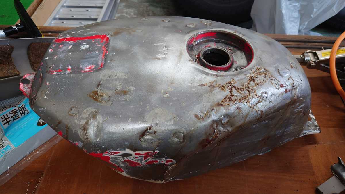 mc21 nsr250 純正タンク ホンダ ガソリンタンク 穴あき 凹み多数