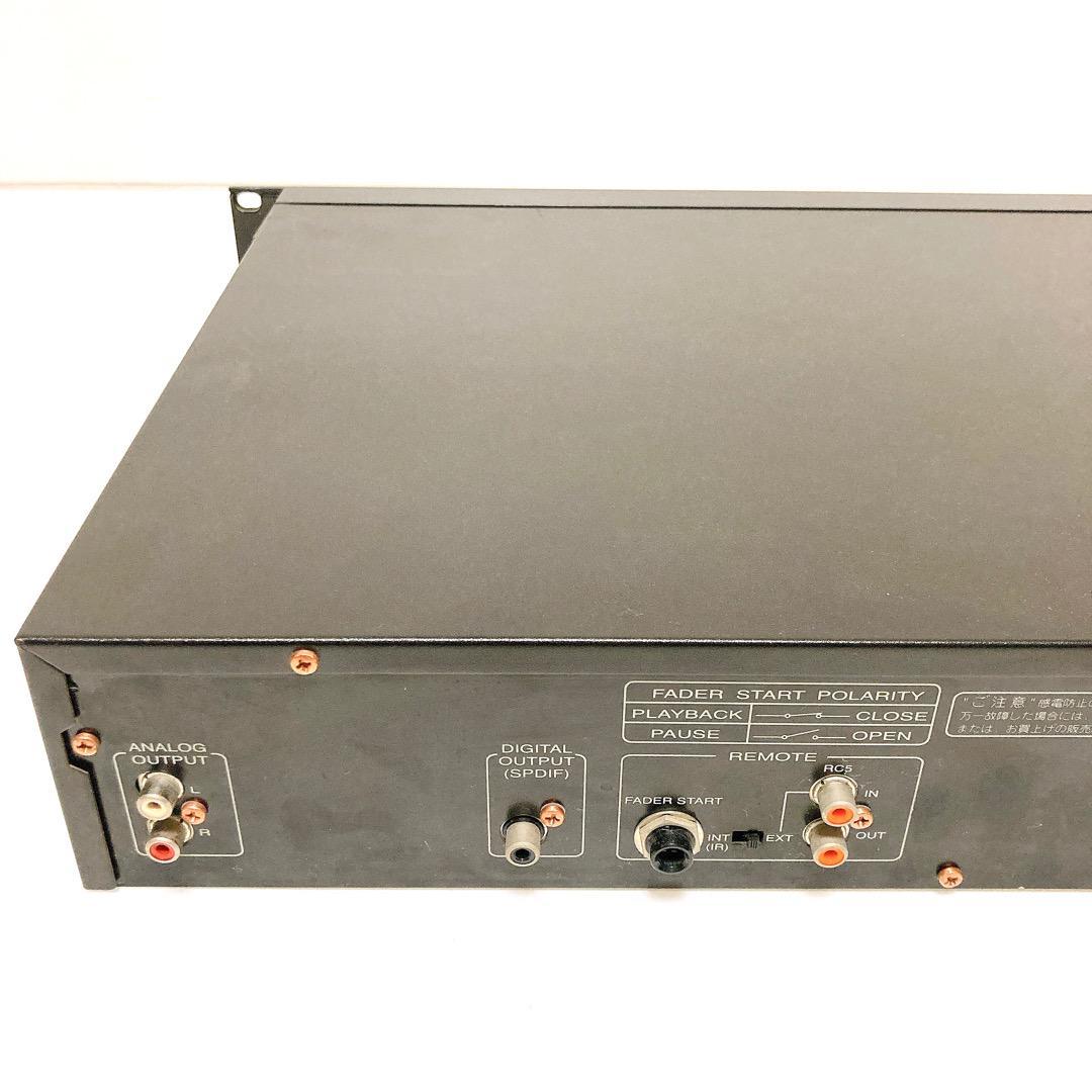 【希少】marantz マランツ PMD330 業務用CDプレーヤー marantz マランツ PMD330&frasl;F1B Players CD MARANTZ
