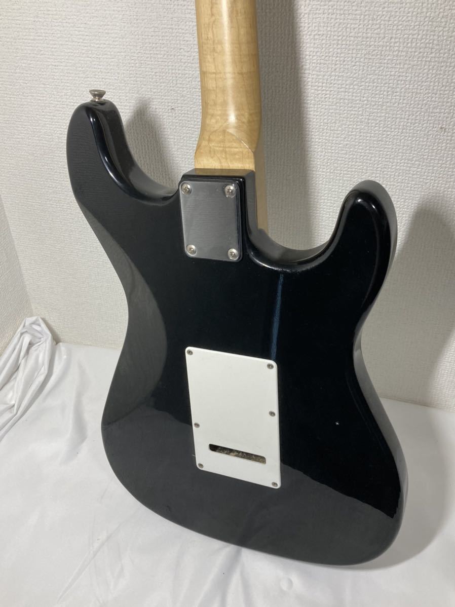 1円スタート】LEGEND レジェンド エレキギター ケース付き 音出し確認