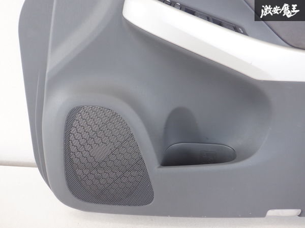 トヨタ 純正 ZVW30 30 プリウス 前期 フロント ドア 内張り トリム