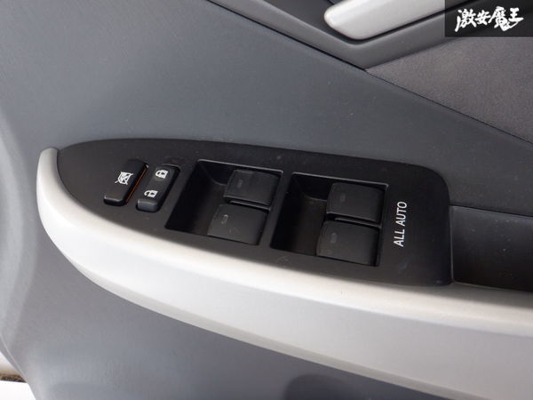トヨタ 純正 ZVW30 30 プリウス 前期 フロント ドア 内張り トリム