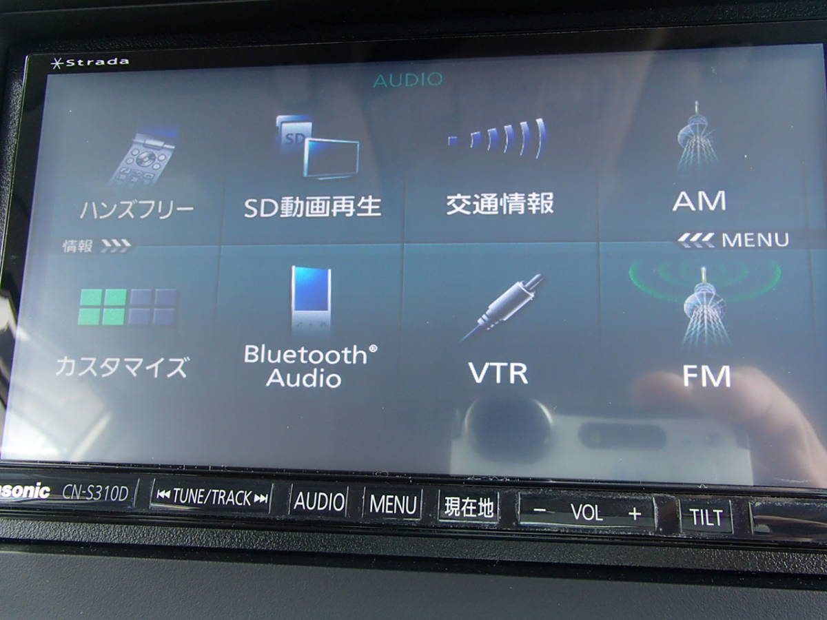 パナソニック CN-S310D メモリーナビ 中古 Strada 地図データ2012年