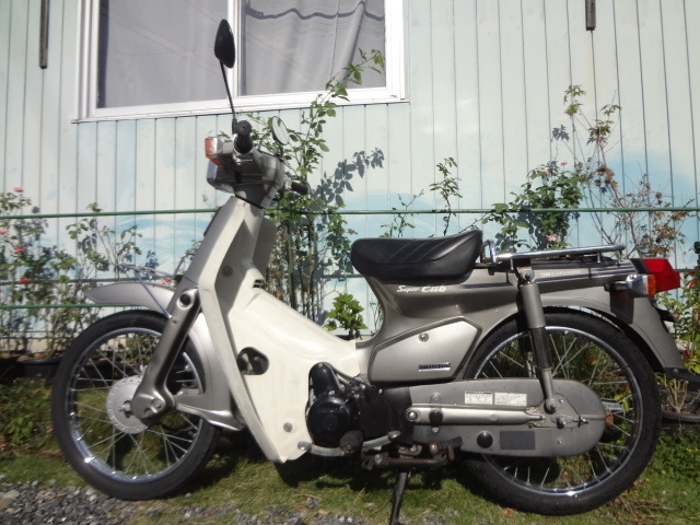 ベース車　スーパーカブ50カスタム　FI　AA01型　2008年モデル　低走行　実働　書付き　現状販売　静岡市清水区から スーパーカブ50 AA01 ホンダ 販売車両紹介ホンダ 2005年式 美車！エンジン好調、セル付き！スーパーカブ50カスタム