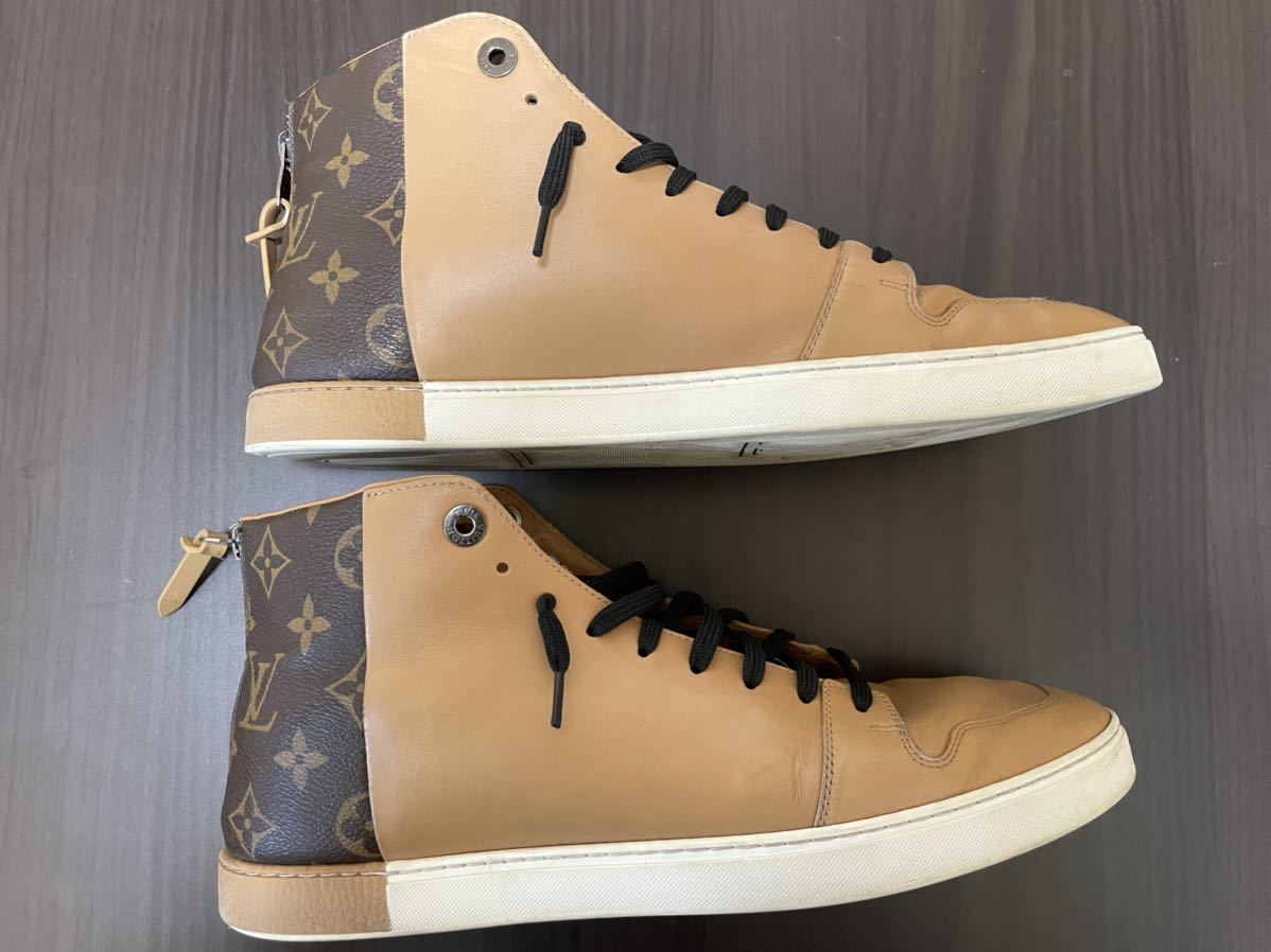 LOUIS VUITTON(ルイヴィトン) リヴォリライン モノグラムハイカット