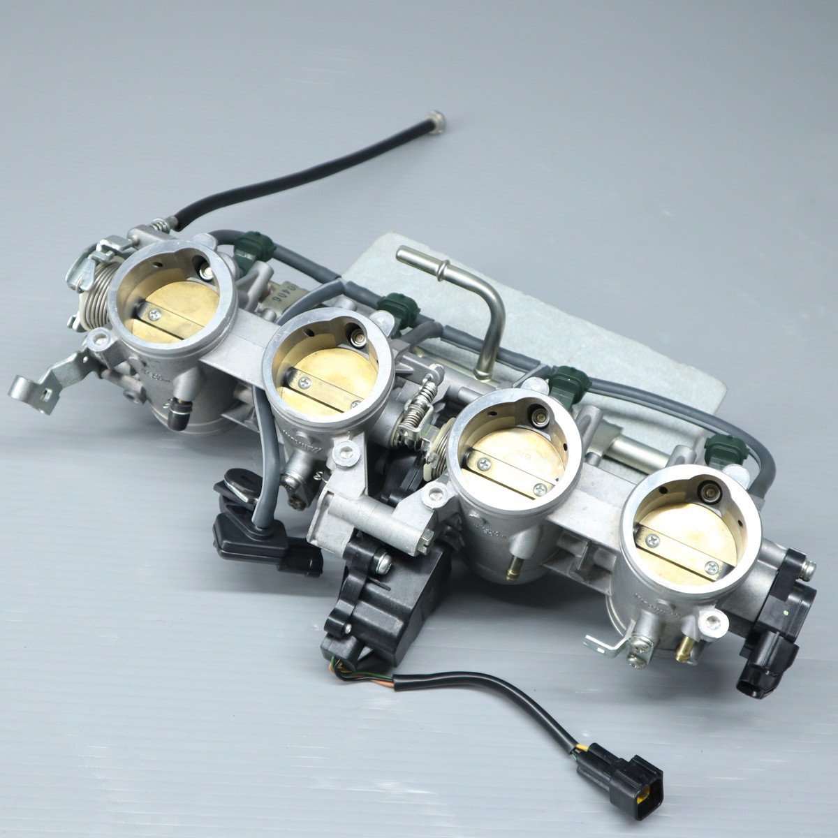 ZX-14R スロットルボディ ZZR1400 (H21年式) ZXT40C ZXT40B カワサキ