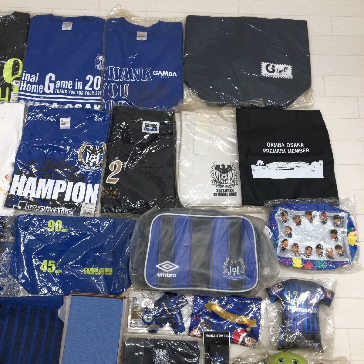 ☆新品含む ガンバ大阪 Tシャツ バッグ タオルなど 応援グッズ 大量  