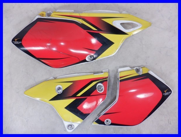 ◇4A849 DR-Z400SM SK44A 左右サイドカバー 140 – SUZUKI 京都