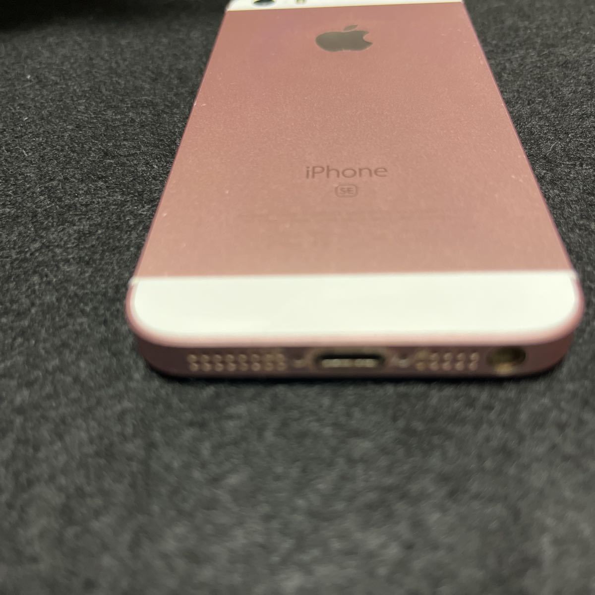 送料無料】バッテリー容量100%！！iPhone SE 64GB 初代 第一世代
