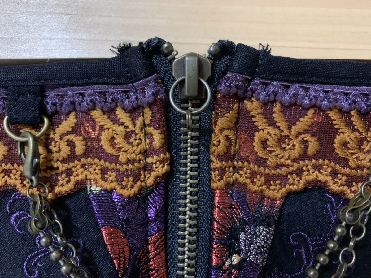 Ozz Oneste☆【難あり】椿刺繍和柄コルセット・黒×紫☆OzzOn☆和装(帯