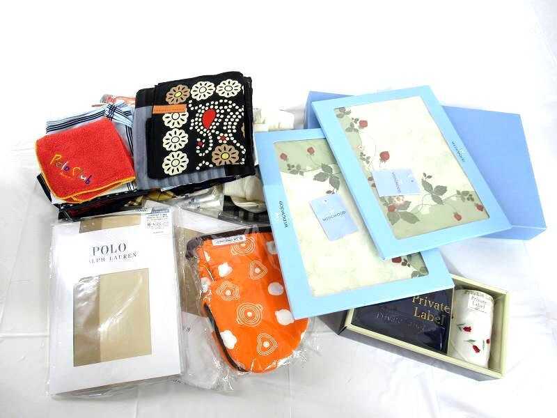 正規品，新作 1円 あり バーバリーズ ウェッジウッド セリーヌ 他 マフラー ハンカチ 等 大量セット BV538(マフラー)｜売買されたオークション情報、yahooの商品情報をアーカイブ公開 - オークファン 服飾小物