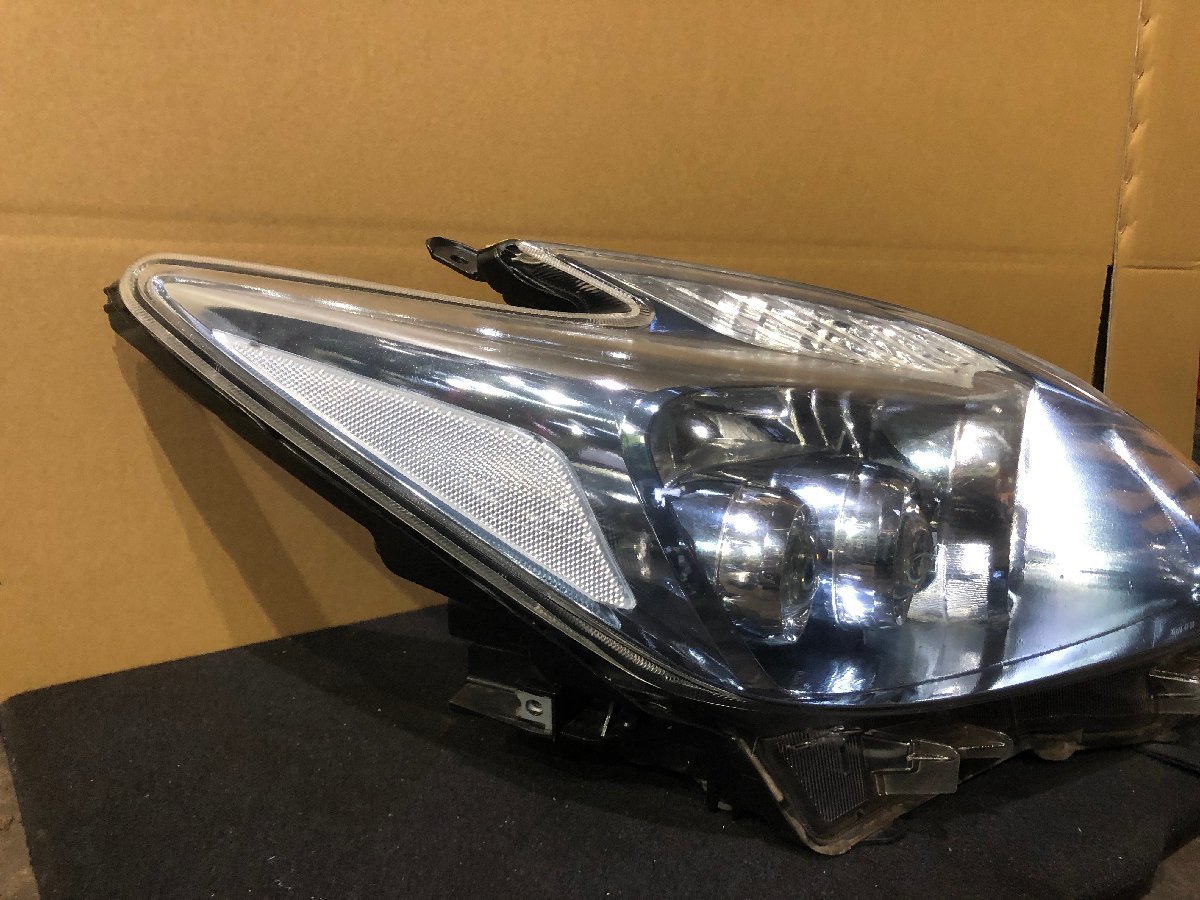 プリウス ZVW30 右ヘッドライト KOITO 47-30 【公式通販】