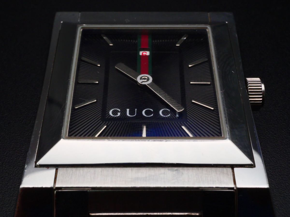 スクエア グッチ 腕時計 ブラック文字盤 Gロゴ 公式通販 稼動品 GUCCI