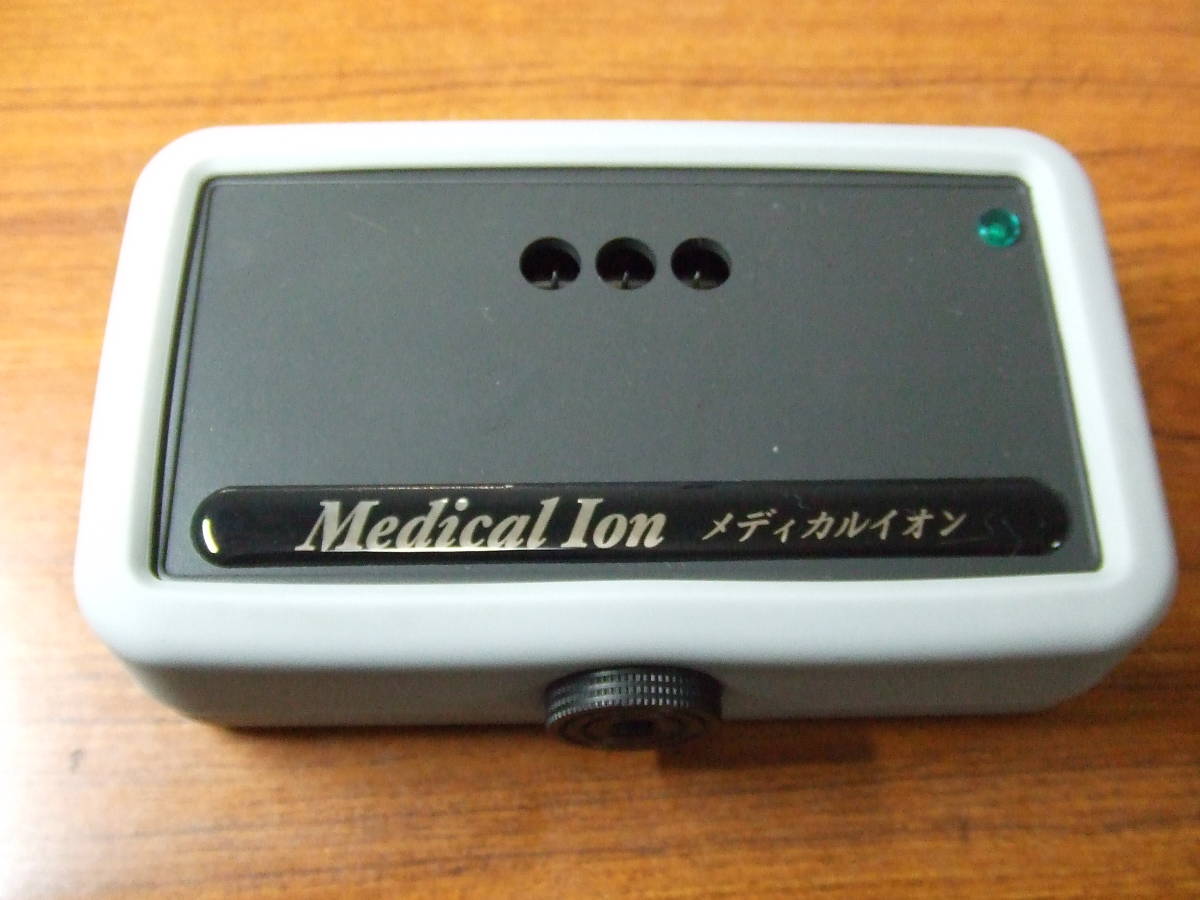 a99 メディカルイオンミニ マイナスイオン発生器 Medical ion 本体のみ 