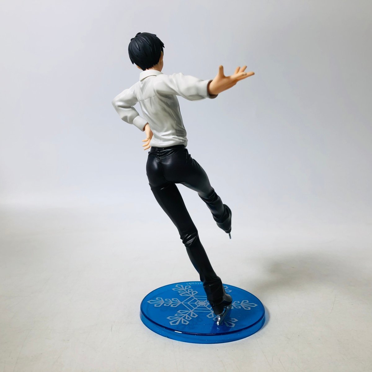 中古品 メガハウス G.E.M.シリーズ ユーリ on ICE 1/8 勝生勇利 【公式