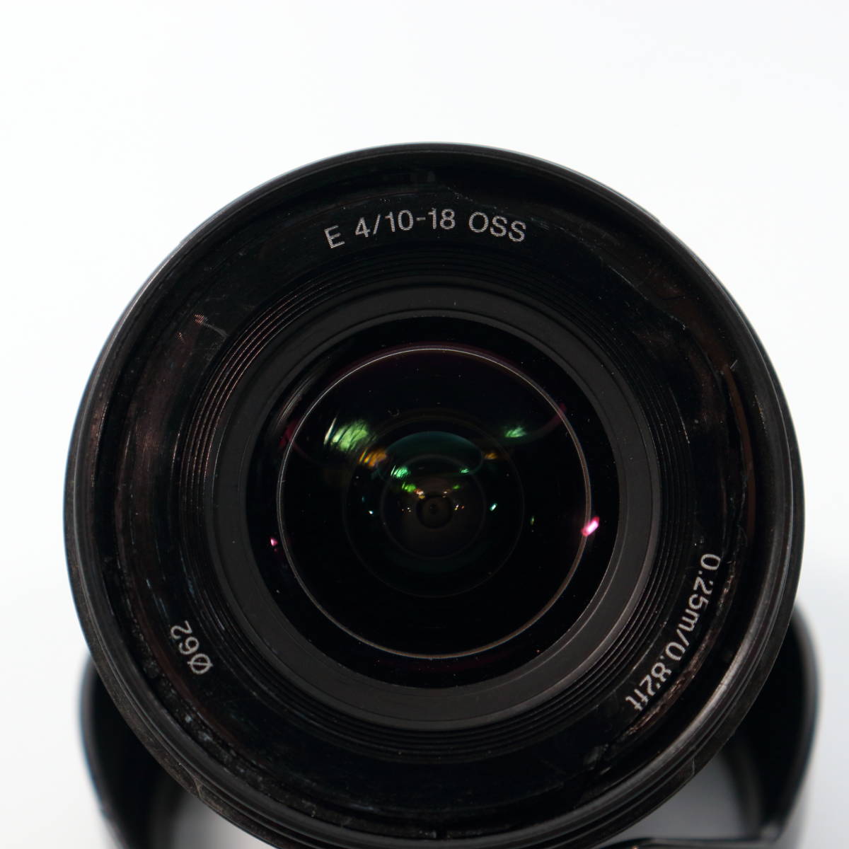 sony APS-C E 10-18mm F4 OSS レンズ周りプラスチック部分について割れが