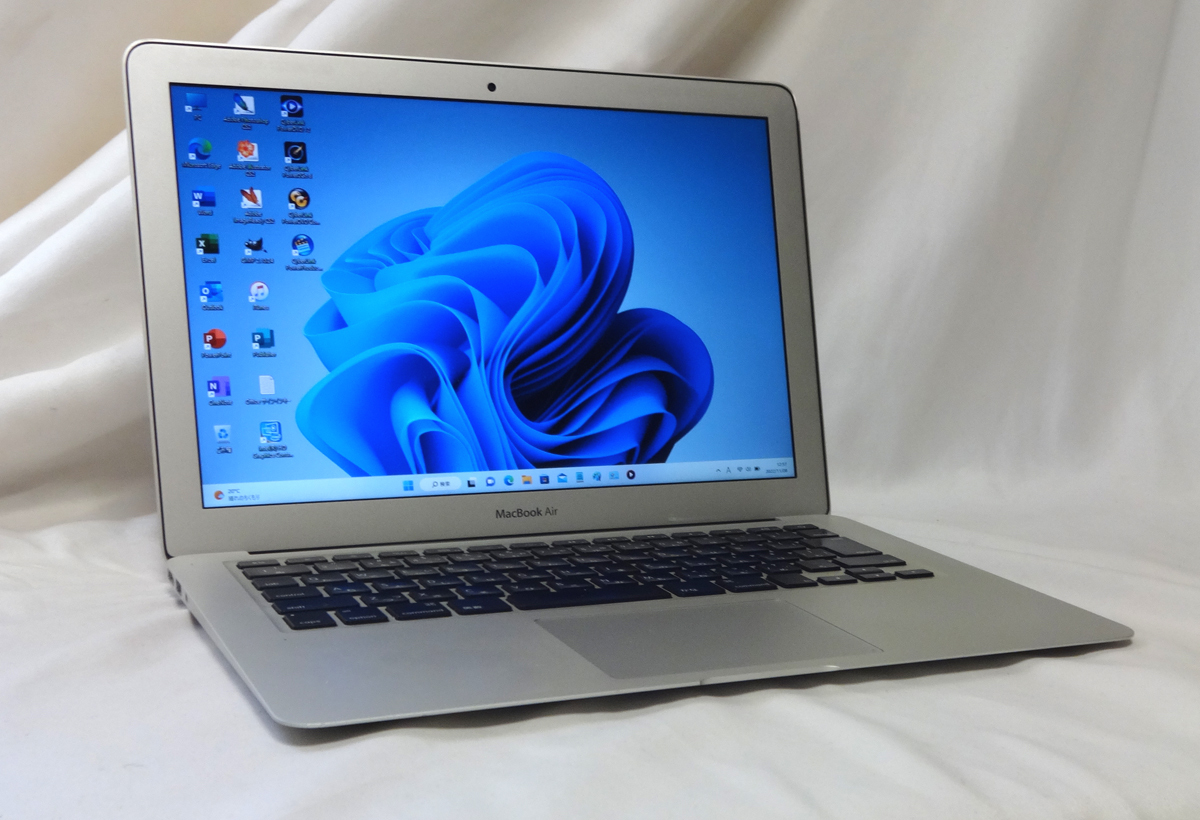 Macbook Air/13.3液晶/MD761JA//macOS Vevtura & Windows11Pro//256GB