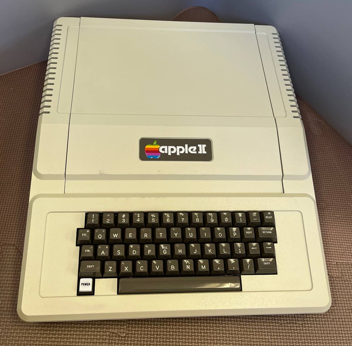 ☆apple computer inc アップルコンピュータ Apple Ⅱ 本体 ジャンク☆