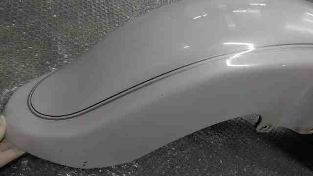 ドラッグスター400クラシック VH01J の フロントフェンダー