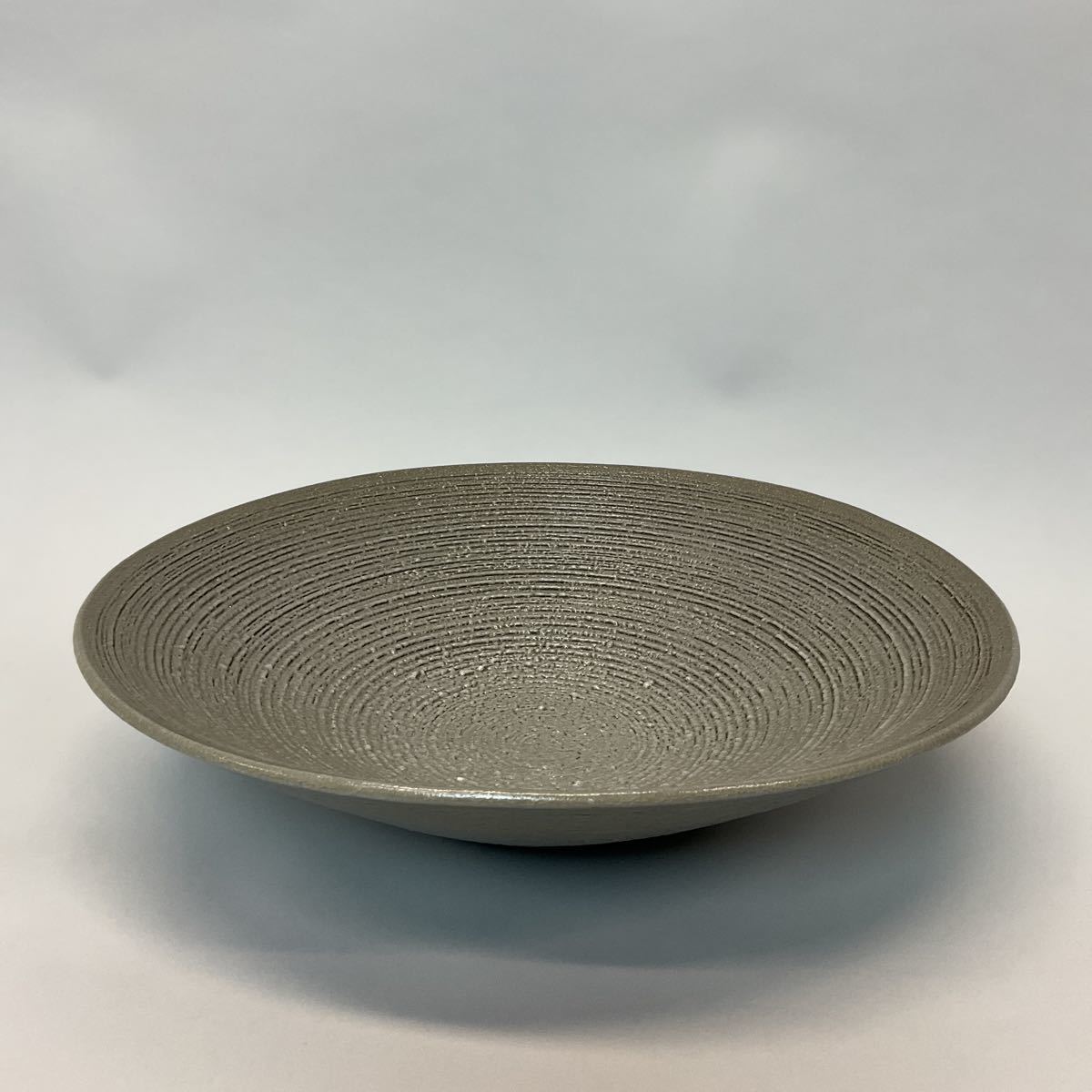 送料無料，高品質 いけばな 池坊 手作り陶器 黒志野 自社製品 特価品(志野)｜売買されたオークション情報、yahooの商品情報をアーカイブ公開 - オークファン 美濃