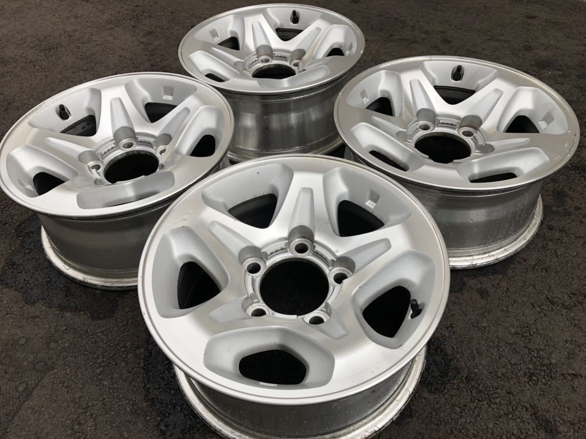 良品 GRJ76K ランドクルーザー 70 復刻 ランクル 70 純正16インチ 復刻