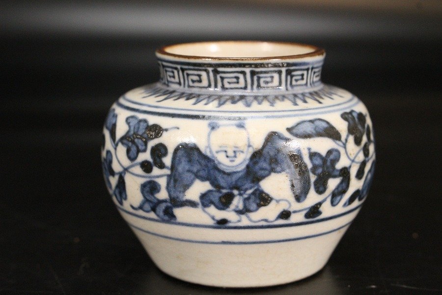 中国美術 青花 纏枝蓮花紋 壺 DT473 Yu Jen 故宫博物院 青花纏枝蓮托八吉祥紋瓶-宇珍國際