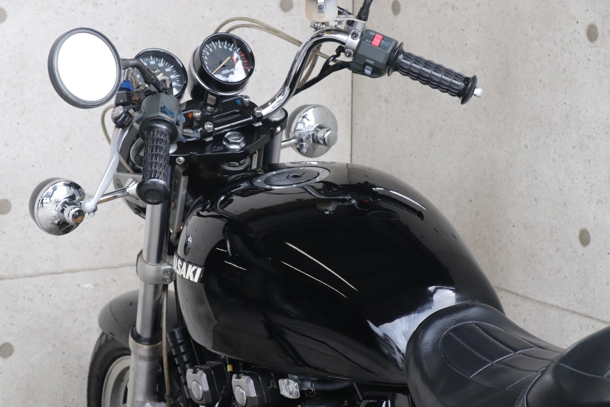 横浜 Kawasaki ゼファー400 C3 旧車 Z2 ブラック爆発仕様 黒豆