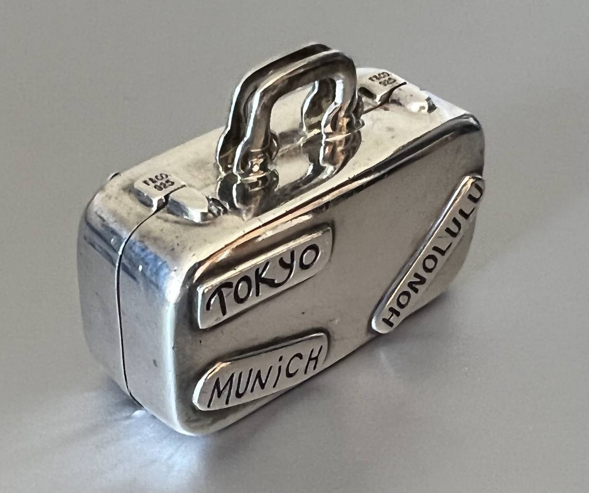 ◇◇ビンテージTiffany＆Co. ティファニー SV925 トランク型ピルケース