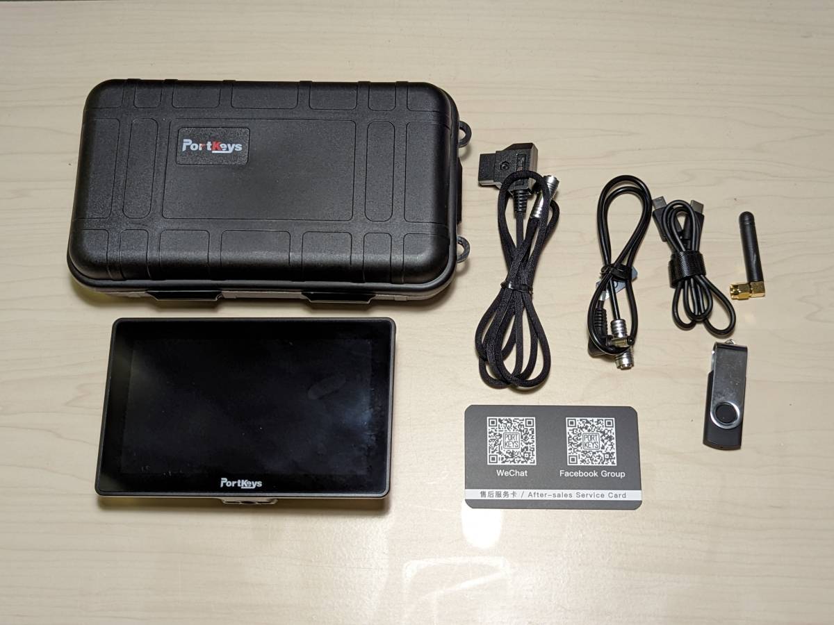 【極美品】Portkeys BM5 III-WR　5.5インチ高輝度モニター・SDI端子あり