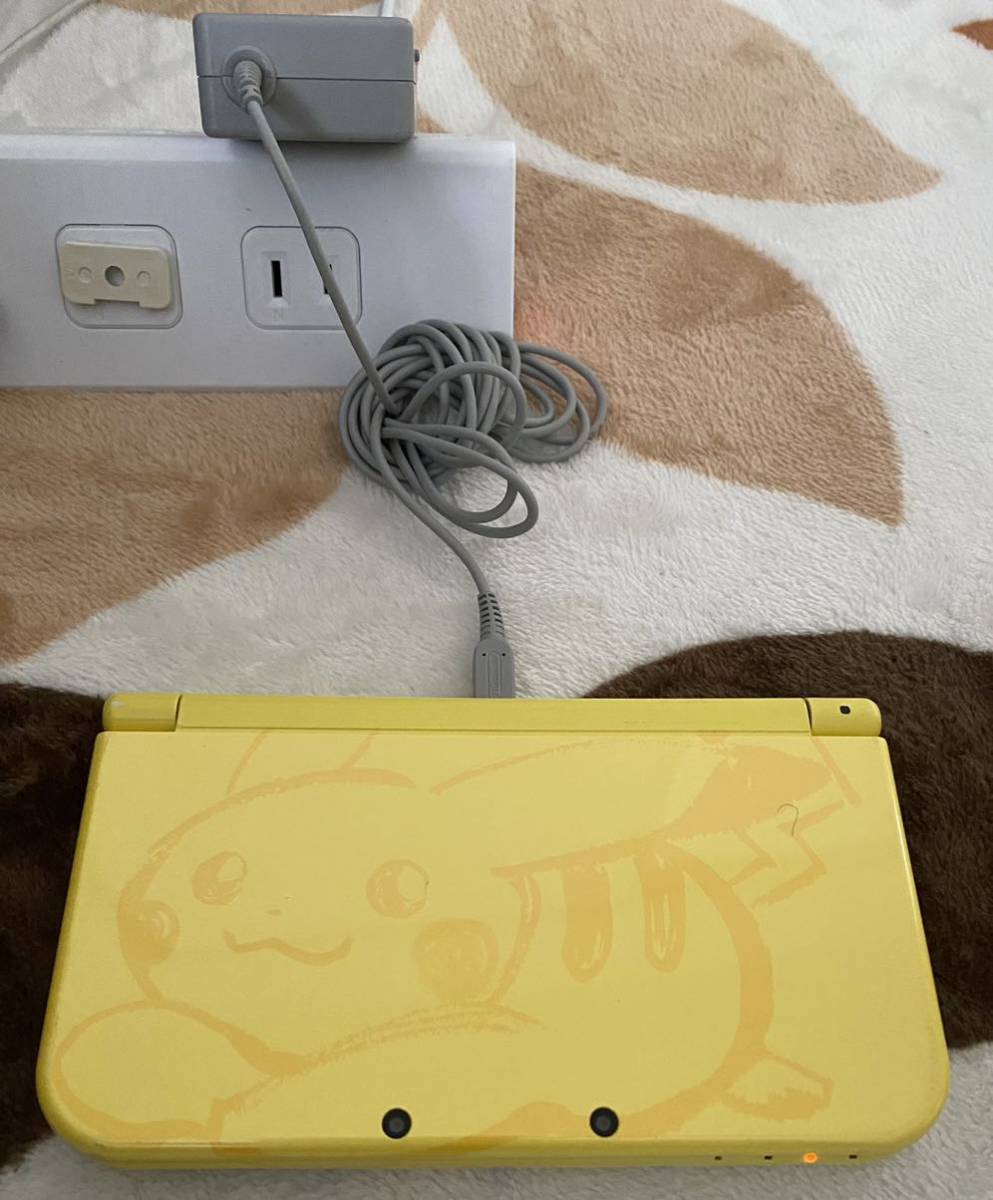Newニンテンドー3DS LL ピカチュウ【イエロー】充電器つき よば 